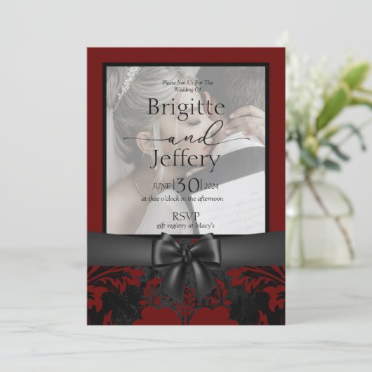結婚式招待状 赤と黒の伝統的な写真 招待状 (スタンド正面)