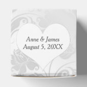 結婚式用 白いサテン ダマスク ハート フェイバーボックス (上部)