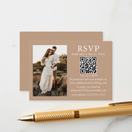 結婚式 ミニマル シンプル タウペ QR フォト RSVP エンクロージャーカード (正面/裏面インサイチュ)