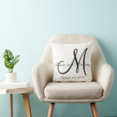 結婚祝いのモノグラムのカスタムでフェイクなリネン枕 クッション (椅子)