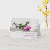 結婚記念日の浜辺のピンクのバラ カード (黄色い花)