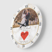 結婚1周年記念のパーソナライズされた紙の結婚 ラージ壁時計 (傾斜)