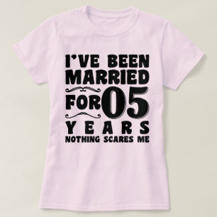結婚5年目の面白い結婚式パーティーグッズ Tシャツ