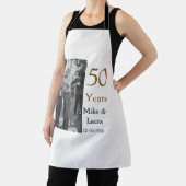 結婚50周年おめでとう カップル名+記念日 エプロン (インサイチュ)