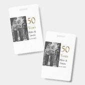 結婚50周年記念 + 夫婦の名前 + 日付 + ウェディング バッジ (正面＆裏面)
