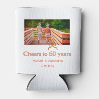 結婚60周年記念の赤いリボンまたはボウの乾杯 缶クーラー