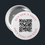 結買び目のバチェロレッテを結んでいる 缶バッジ<br><div class="desc">結祝び目を結ぶ彼女のショットで買は、スタイルする花嫁のバチェロレッテボタン。このおもしろいとボタンよくはしゃぐは、バチェロレッテ祭りにユーモアのtouchを追加するのに最適である。お花嫁の行く前にグラスを上げて乾杯する時間だということを皆に知結婚らせろ！花嫁擦り切れた本人でもブライダルパーティやゲストに配布しても、このボタンは必ずバチェロレッテお祝いでヒットする。花嫁への応援と通路を下る彼女の旅！</div>