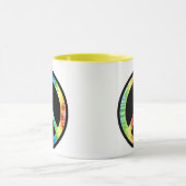 絞り染めのピースサインのマグ マグカップ (中央)