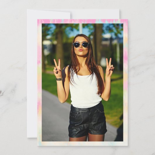 絞り染めユニコーンレインボーパステルフォント写真hello 50 招待状 (裏面)