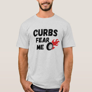 絞首刑は私を恐れている Tシャツ