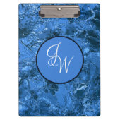 絡み合ったスタイリッシュイニシャルで青く染まる クリップボード (正面)