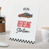 給油ステーション赤レースカー飲み物テーブル 台座サイン (インサイチュ)