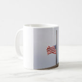 統一された州半旗（米国） コーヒーマグカップ (正面左)