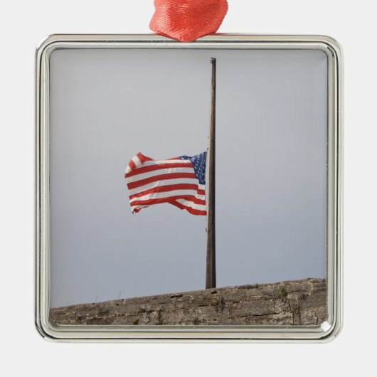 統一された州半旗（米国） メタルオーナメント (正面)