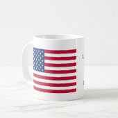 統一された州国旗と賛美歌の名前のマグカップ コーヒーマグカップ (正面左)