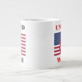 統一されたWe転が – 車イス&アメリカ国旗 ジャンボコーヒーマグカップ (正面)