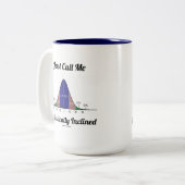 統計的に傾いたベル曲線と呼ぶ ツートーンマグカップ (正面左)