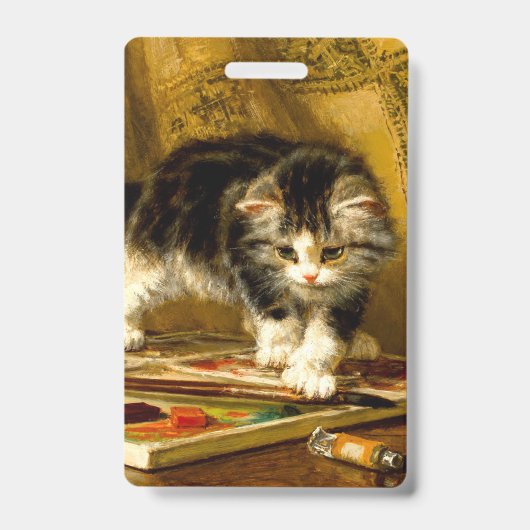 絵の具と筆で遊ぶ子猫 バッジ (正面)