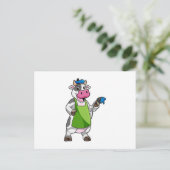 絵を描く牛(絵の具とエプロン付き) ポストカード (スタンド正面)