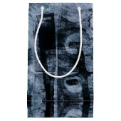 絵を描グラフィティグランジ |ダークネイビーとデニムブルー スモールペーパーバッグ (正面)