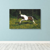 絵を描ランニング馬の花の分野 キャンバスプリント (インサイチュ (ウッドフロア))