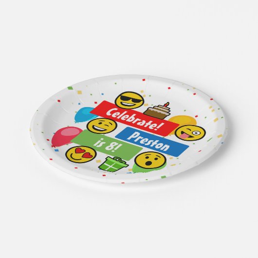 絵文字カラフル誕生日パーティーキッズまたは男の子カスタムたち ペーパープレート (アングル)