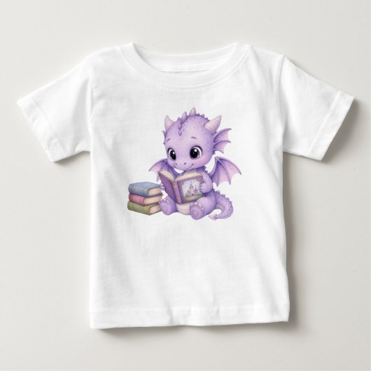 絵本の赤ちゃんドラゴン 読書 本 ファンタジーアート ベビーTシャツ (正面)