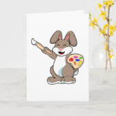 絵筆と絵の具を持った画家としてのウサギ カード (黄色い花)