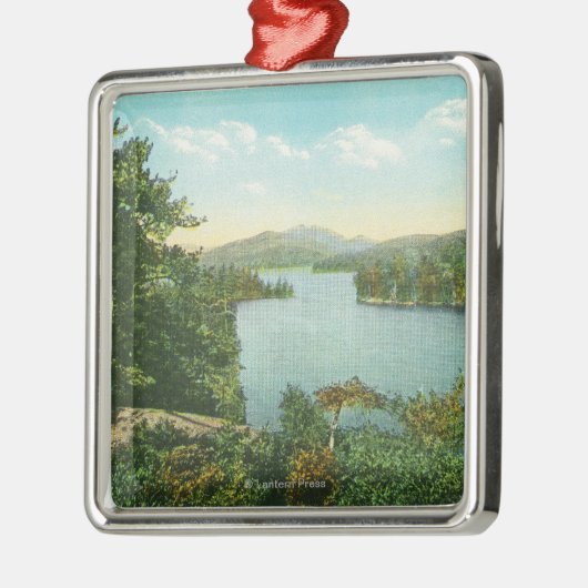 絶壁の島からのより低いSaranac湖の眺め メタルオーナメント (左)