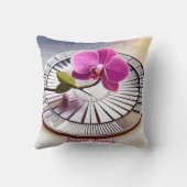 絶妙なピンクオーキッドレストオンシルバープレート クッション (裏面)