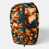 絶妙な豪華な黄金の花、青離れの上の ドップキット (右)