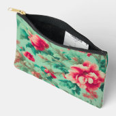 絶妙な赤い花と緑豊かな離れ花 アクセサリーポーチ (見開き)