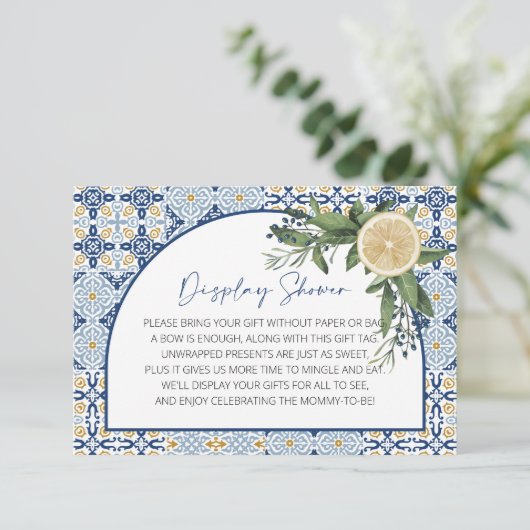 絶妙な青イタリアンタイルとレモン赤ちゃんシャワー エンクロージャーカード (スタンド正面)