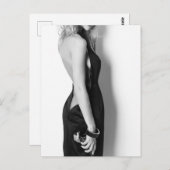 絶妙な黒いドレスを着た女性 ポストカード (正面/裏面)