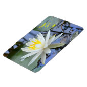 絶対に与え水のユリ マグネット (左側)