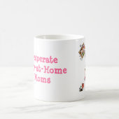 絶望的な出無精のお母さんのマグ コーヒーマグカップ (中央)