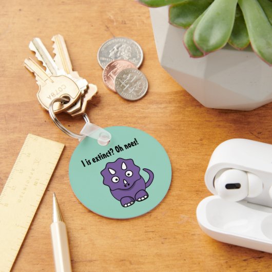 絶滅したキュートな紫色のトリケラトプスおもしろい漫画 キーホルダー (デスク)