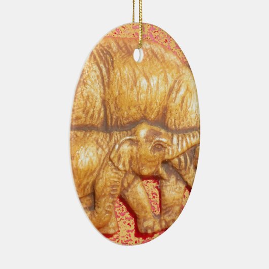 絶滅の危機に瀕しているアフリカゾウ セラミックオーナメント (右)