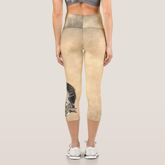 絶滅危惧種のフィリピンイーグルが目を引くアートワーク カプリレギンス (裏面)