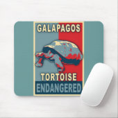 絶滅寸前のガラパゴスのカメのポップアートのTシャツ マウスパッド (マウス)