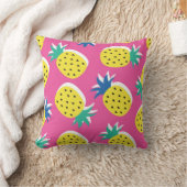  継ぎ目のないパイナップ熱狂するルの実の色柄。Ch クッション (ブランケット)