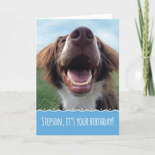 継息子の誕生日、大きいスマイルの幸せな犬 カード