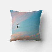 綱渡り クッション (裏面)