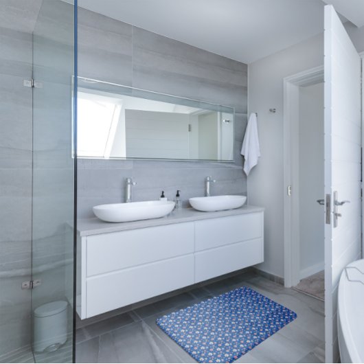 綿花水彩花の青パターン バスマット