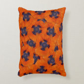 緋色のオレンジ色のポピーのシームレスなパターン アクセントクッション (正面(垂直))