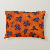 緋色のオレンジ色のポピーのシームレスなパターン アクセントクッション (裏面)