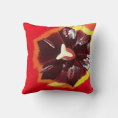 緋色のチューリップ クッション (裏面)