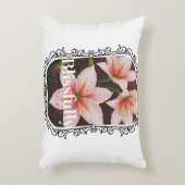 緋色の花 アクセントクッション (正面(垂直))