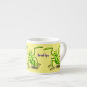 緑おもしろいの祈マンティス漫画イラストレーション エスプレッソカップ (正面右)