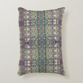 緑および紫色の汚れガラスの縞 アクセントクッション (正面(垂直))
